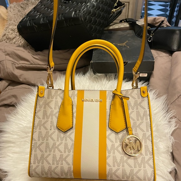 Michael Kors Yellow and White Satchel with Gold Hardware - Picture 3 of 3